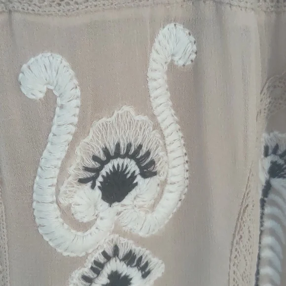 Maeve shift dress - Picture 9 of 12